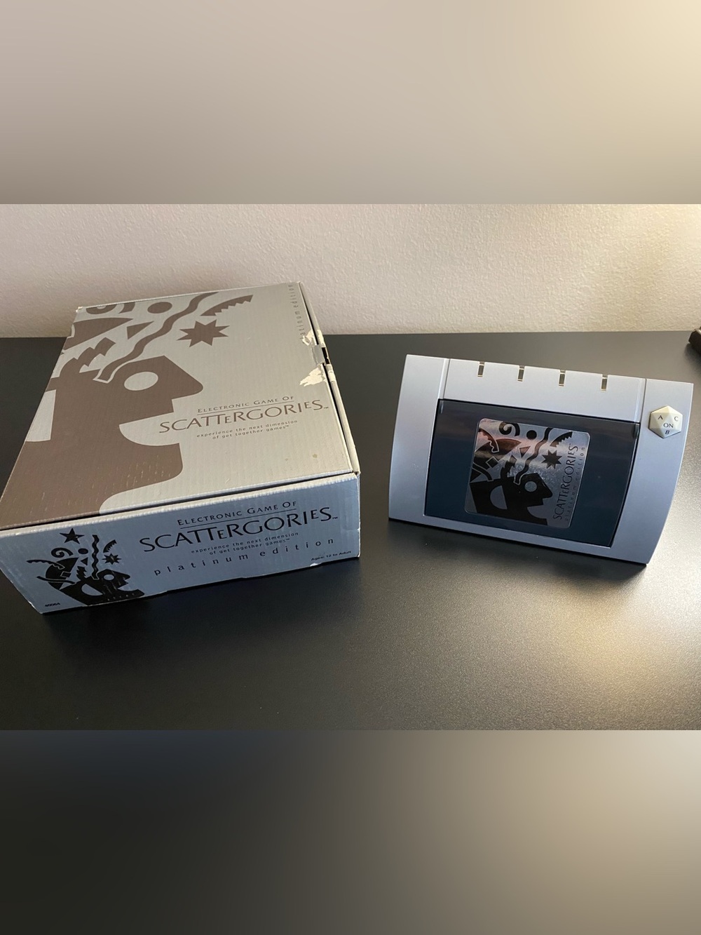 Hasbro Electronic Scattergories Platinum Game CIB